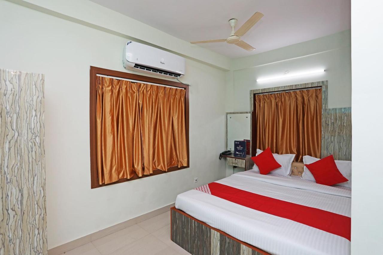 Oyo 17187 Urban Casa Hotel Calcutta Exterior foto